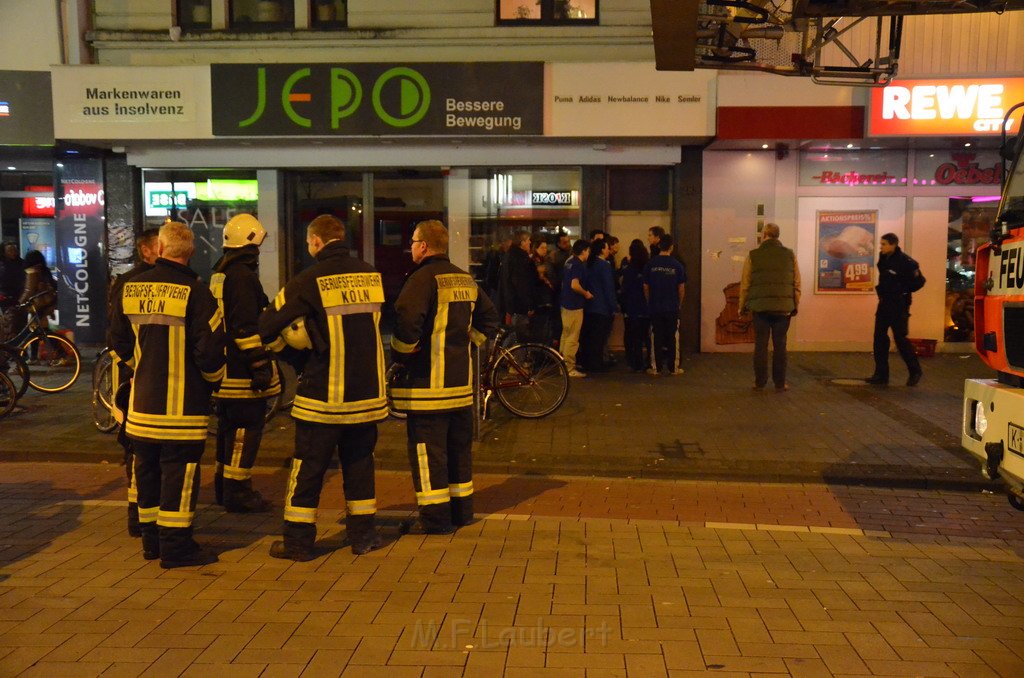 Feuer2Y Koeln Ehrenfeld Venloerstr P205.JPG